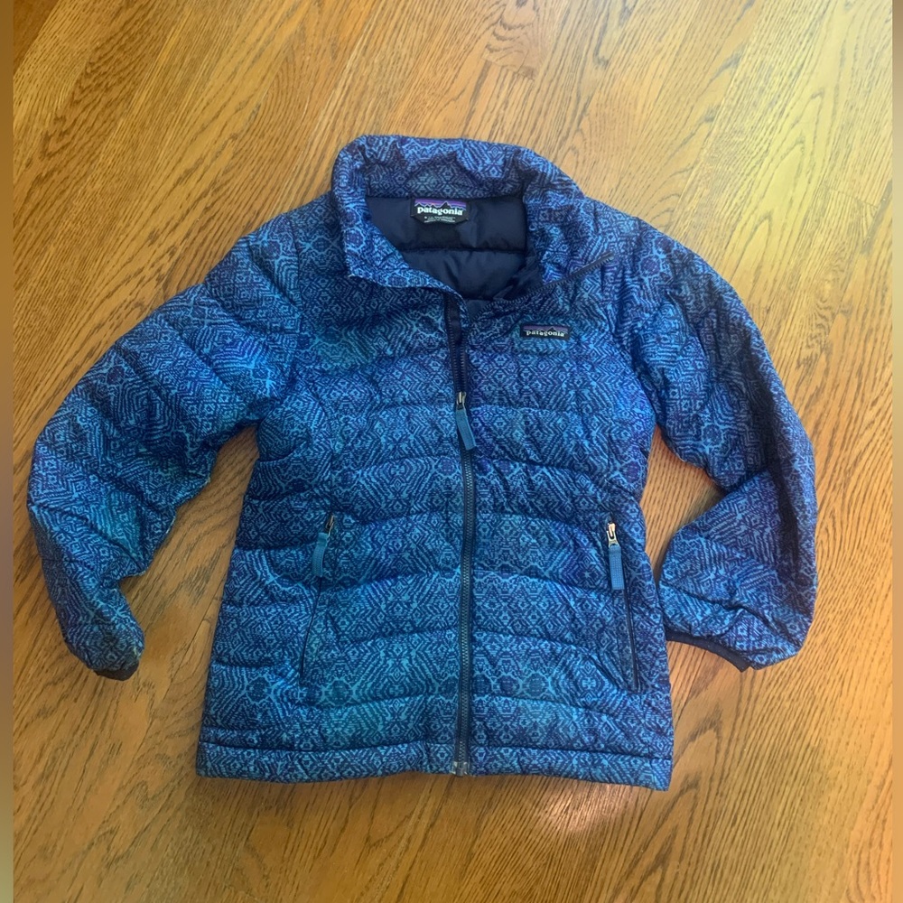 Patagonia Kids Down Sweater / Puff Jacket Size S (7/8) Blue Geometric Design